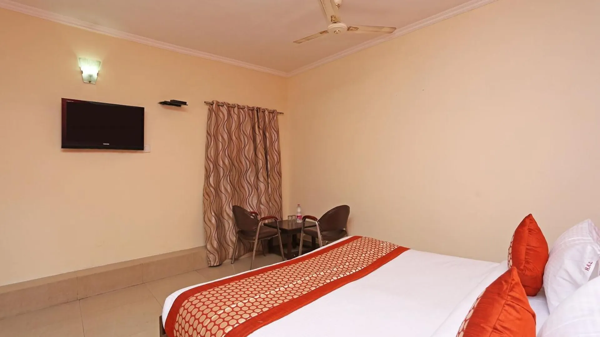 ***  Hotel O Le Princess New Delhi India